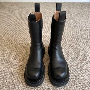 Bottega Veneta lug boots